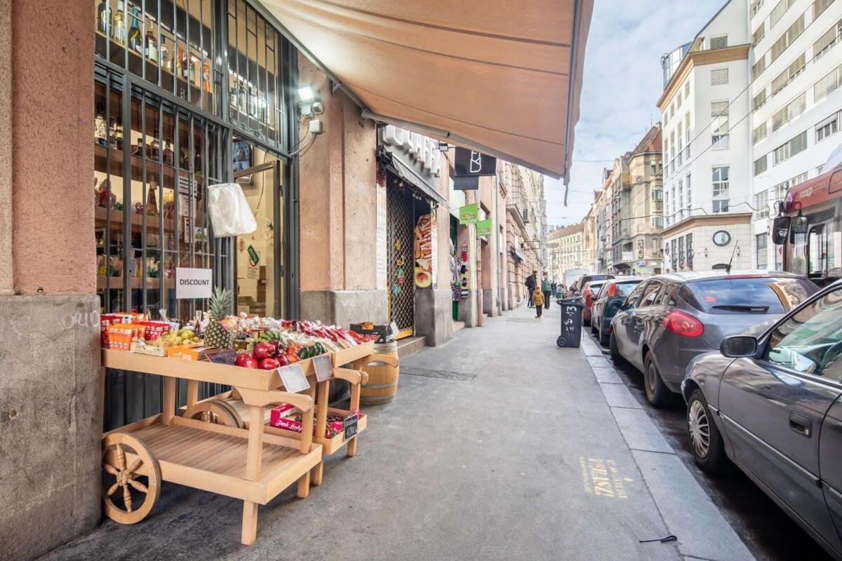 Extra Central Mini Studio - Lively Neighborhood Budapest Exterior photo